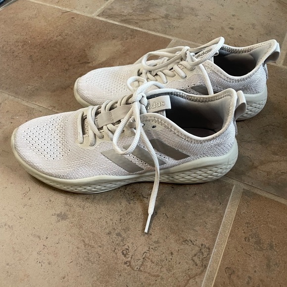 adidas Shoes - Adidas shoes size 7